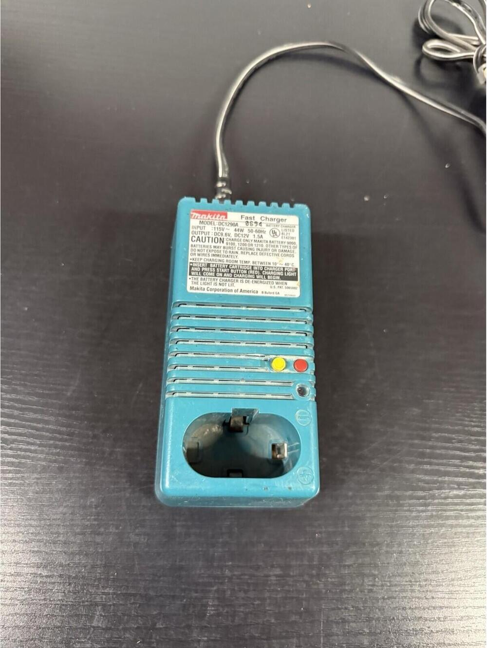 MAKITA D 1290A K-0198 9.6- 12 VOLT FAST 110 VOLT BATTERY CHARGER USA 🇺🇸